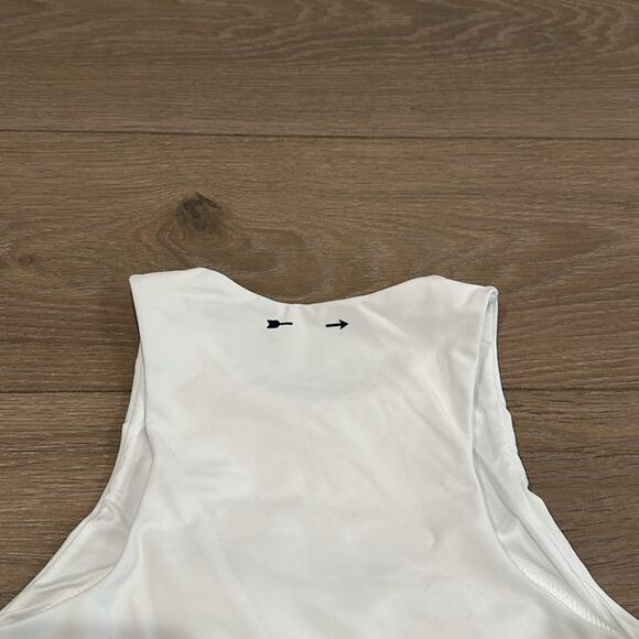 THE UPSIDE White Milena Keyhole Cutout Sleeveless Active Crop Tank Top Size 4 - Picture 6 of 12